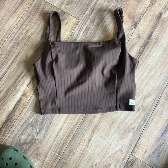 Vuori Inversion Ribbed Support Tank Java LIKE NEW - Picture 3 of 4